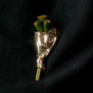 Minimale draagbare bloemenbroche | VASIFINA
